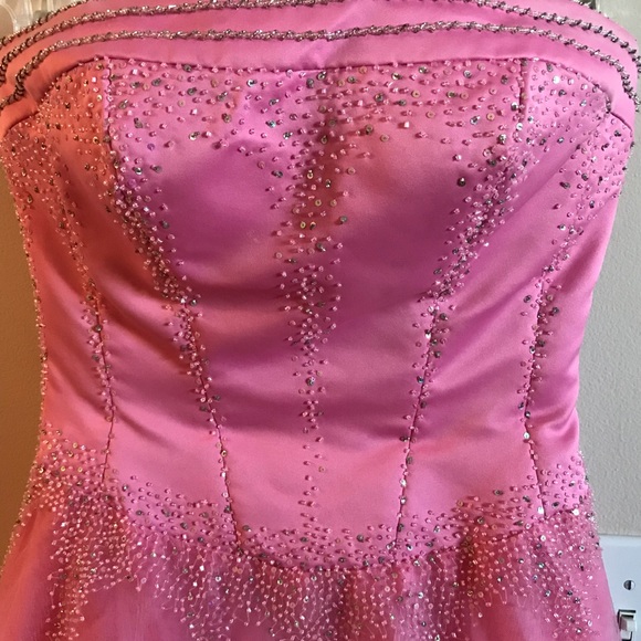 Gorgeous Cire’ Pink Prom Ballgown SZ 4 - Picture 2 of 4